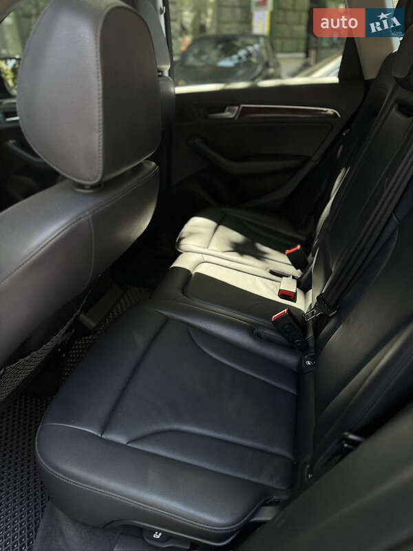 Внедорожник / Кроссовер Audi Q5 2016 в Днепре