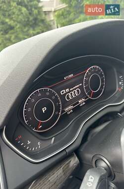 Внедорожник / Кроссовер Audi Q5 2018 в 