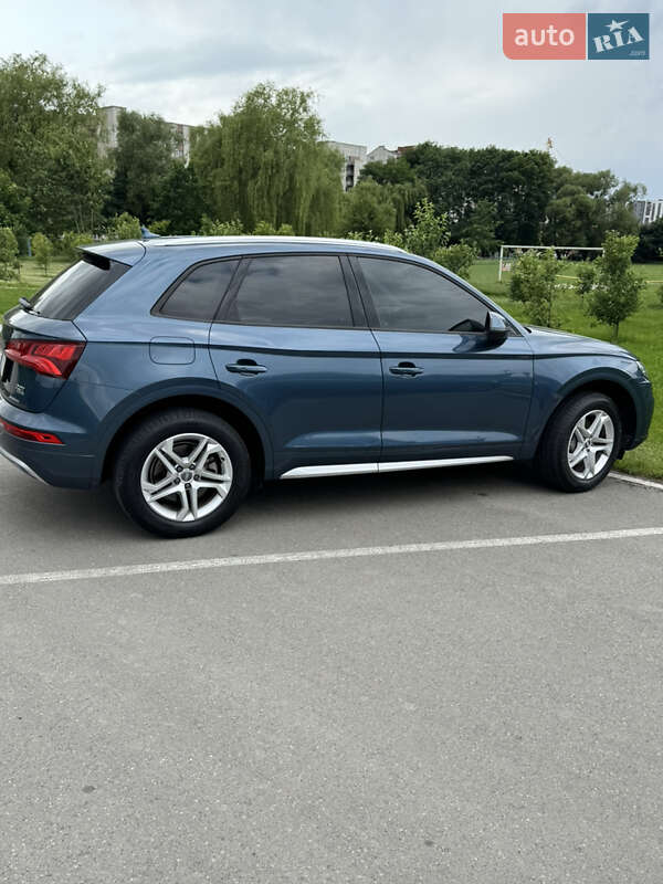 Внедорожник / Кроссовер Audi Q5 2018 в Ивано-Франковске