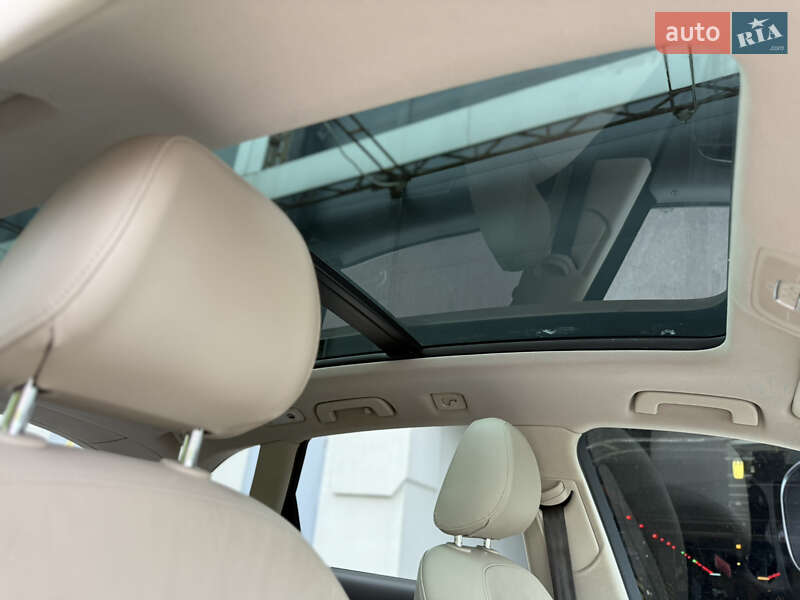 Внедорожник / Кроссовер Audi Q5 2011 в Киеве