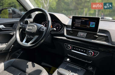 Внедорожник / Кроссовер Audi Q5 2020 в 