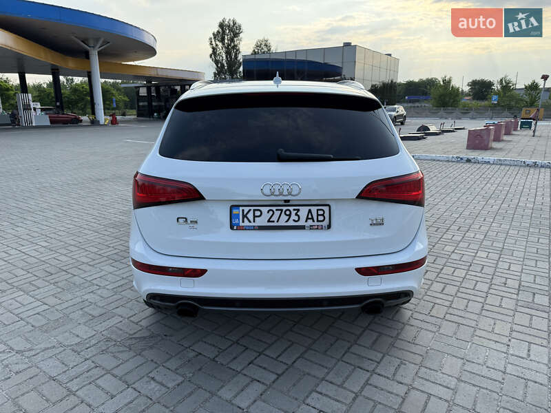 Внедорожник / Кроссовер Audi Q5 2013 в Запорожье