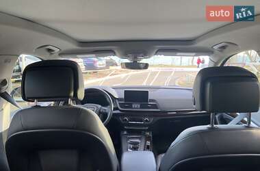 Внедорожник / Кроссовер Audi Q5 2018 в 