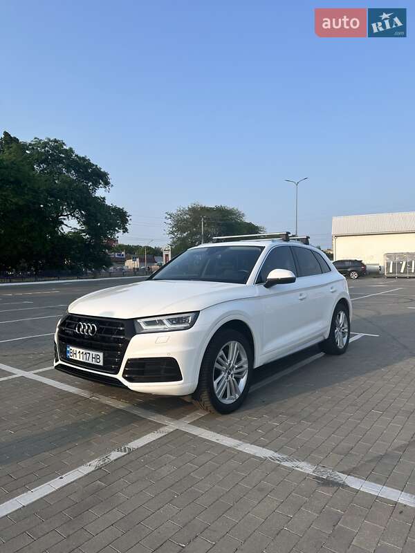 Внедорожник / Кроссовер Audi Q5 2018 в Одессе