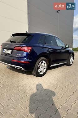 Внедорожник / Кроссовер Audi Q5 2018 в 