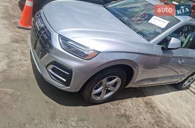 Внедорожник / Кроссовер Audi Q5 2021 в 