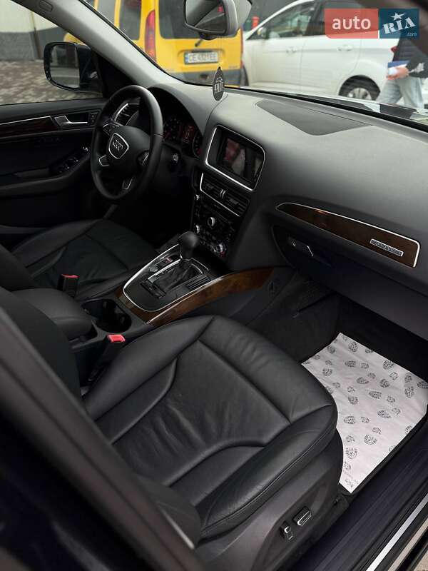 Внедорожник / Кроссовер Audi Q5 2012 в Черновцах