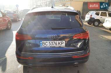 Позашляховик / Кросовер Audi Q5 2015 в 