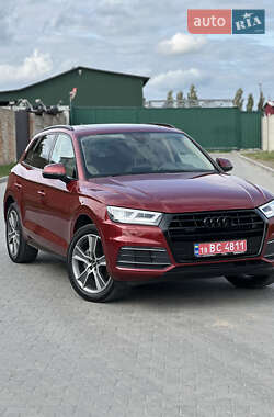 Внедорожник / Кроссовер Audi Q5 2019 в 