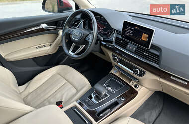 Внедорожник / Кроссовер Audi Q5 2019 в 