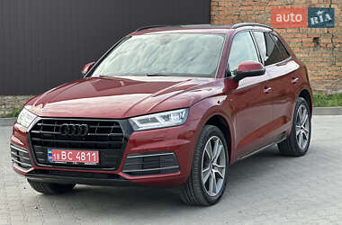 Внедорожник / Кроссовер Audi Q5 2019 в 