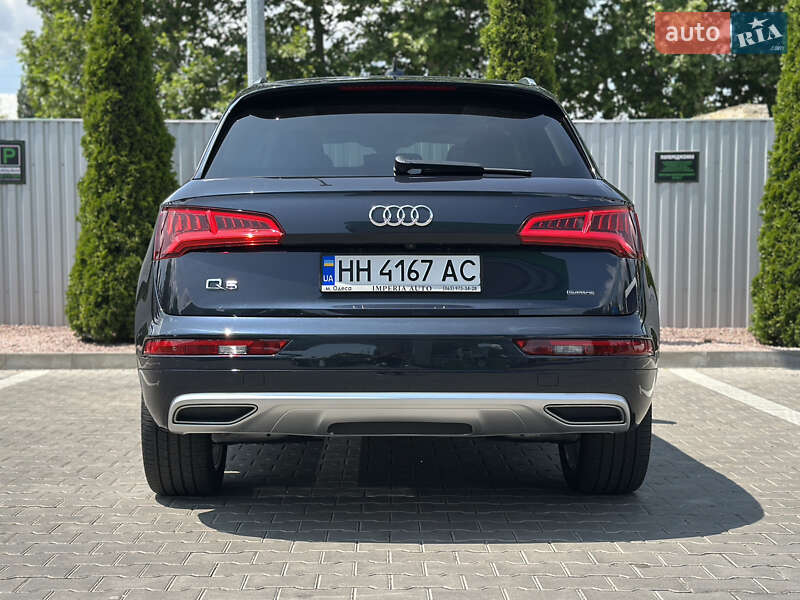 Внедорожник / Кроссовер Audi Q5 2019 в Одессе