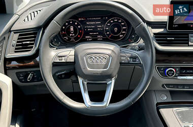 Внедорожник / Кроссовер Audi Q5 2019 в 