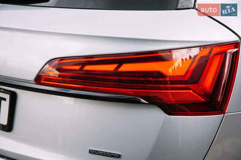 Внедорожник / Кроссовер Audi Q5 2021 в Львове