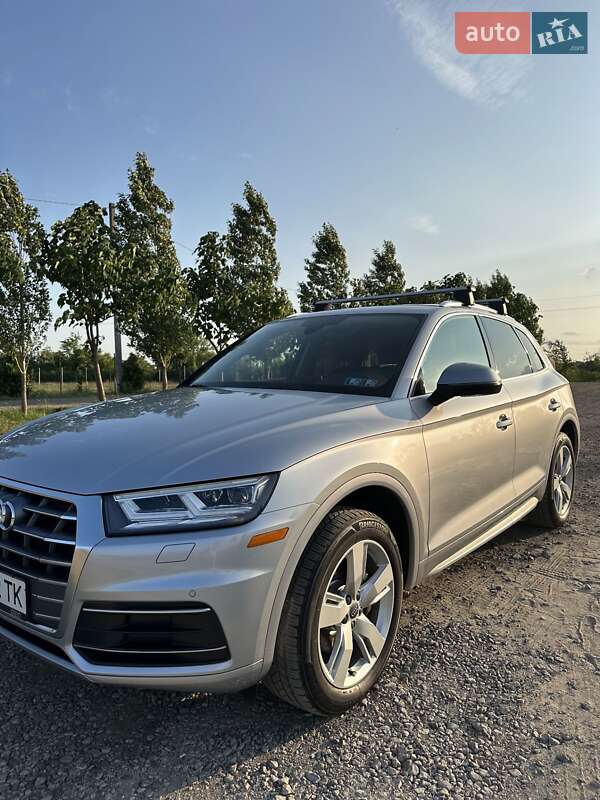 Позашляховик / Кросовер Audi Q5 2019 в Одесі