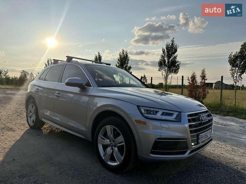 Позашляховик / Кросовер Audi Q5 2019 в Одесі