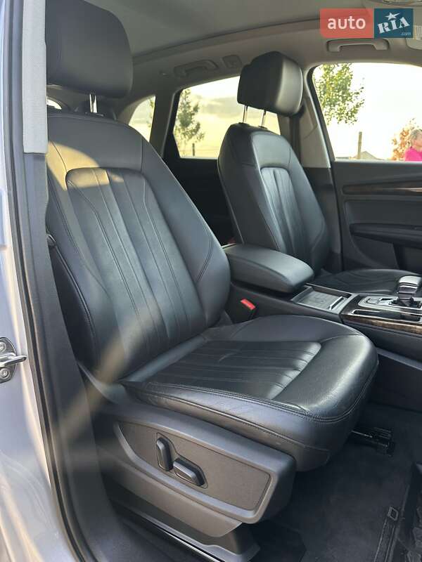 Позашляховик / Кросовер Audi Q5 2019 в Одесі