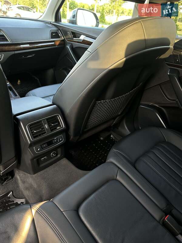 Позашляховик / Кросовер Audi Q5 2019 в Одесі