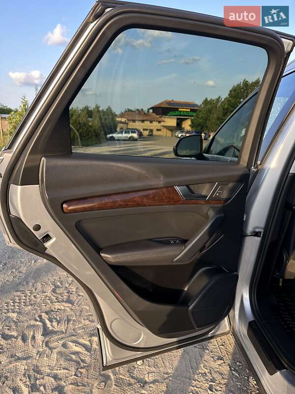 Позашляховик / Кросовер Audi Q5 2019 в Одесі