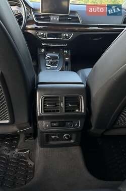 Внедорожник / Кроссовер Audi Q5 2019 в 