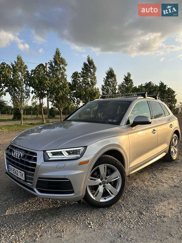 Внедорожник / Кроссовер Audi Q5 2019 в 