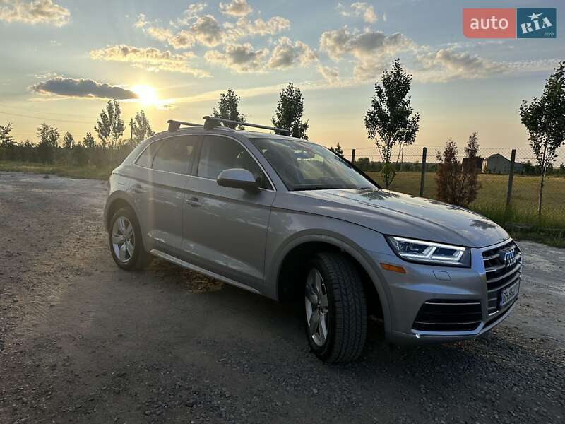 Позашляховик / Кросовер Audi Q5 2019 в Одесі