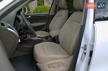 Внедорожник / Кроссовер Audi Q5 2010 в 