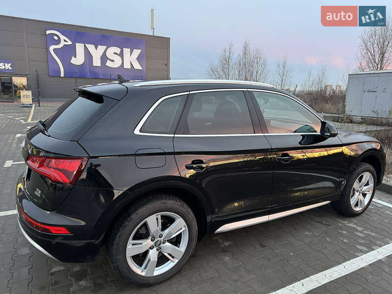 Внедорожник / Кроссовер Audi Q5 2017 в Киеве