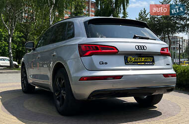 Внедорожник / Кроссовер Audi Q5 2019 в 