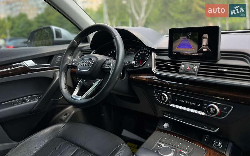 Внедорожник / Кроссовер Audi Q5 2019 в Львове