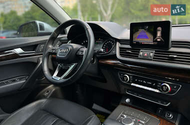 Внедорожник / Кроссовер Audi Q5 2019 в 