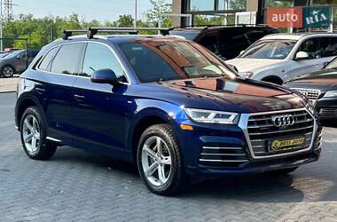 Позашляховик / Кросовер Audi Q5 2017 в Чернівцях