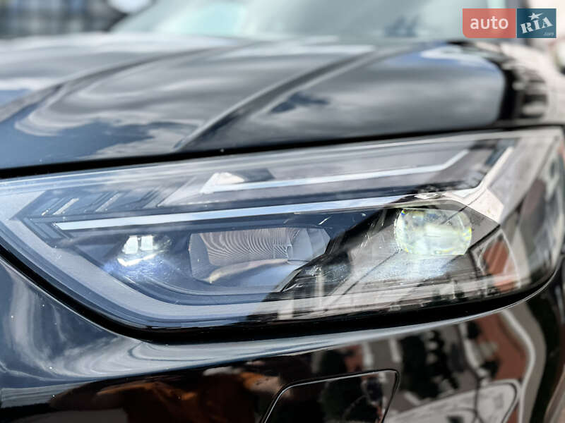 Внедорожник / Кроссовер Audi Q5 2021 в Стрые