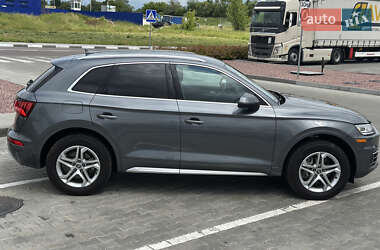 Внедорожник / Кроссовер Audi Q5 2019 в 
