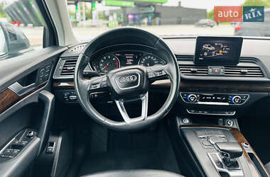 Внедорожник / Кроссовер Audi Q5 2019 в 