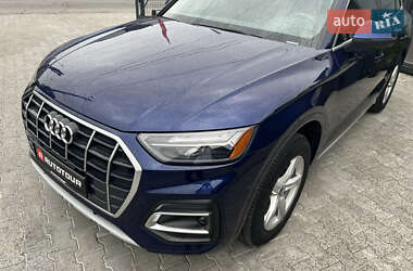 Внедорожник / Кроссовер Audi Q5 2021 в Заставной