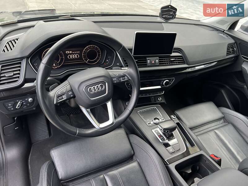 Внедорожник / Кроссовер Audi Q5 2019 в Львове фото 8 Внедорожник / Кроссовер Audi Q5 2019 в Львове