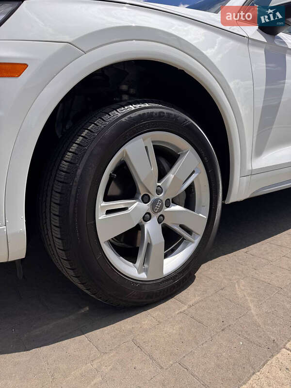 Позашляховик / Кросовер Audi Q5 2018 в Дрогобичі