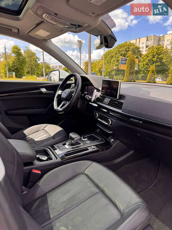 Позашляховик / Кросовер Audi Q5 2018 в Дрогобичі