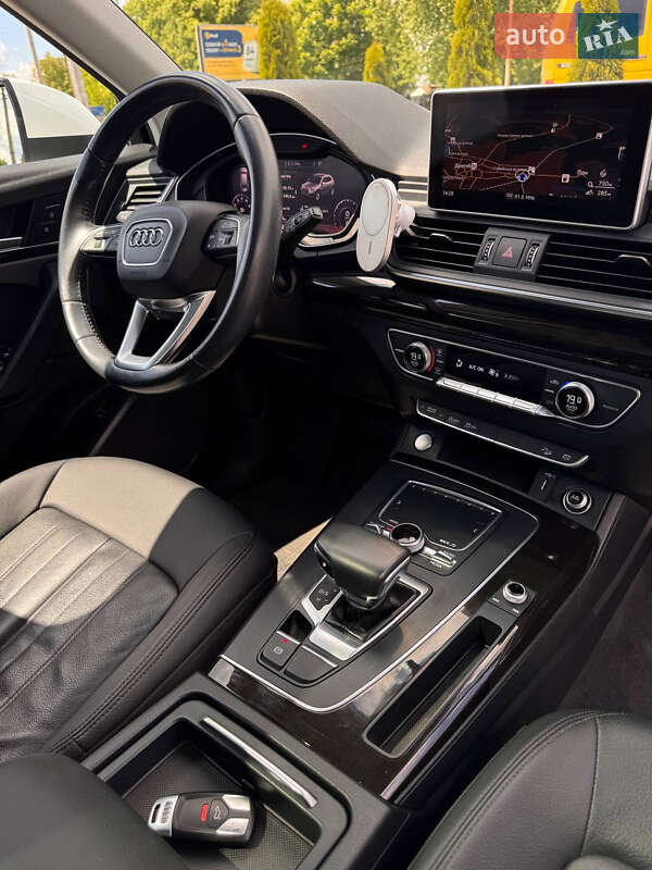 Позашляховик / Кросовер Audi Q5 2018 в Дрогобичі