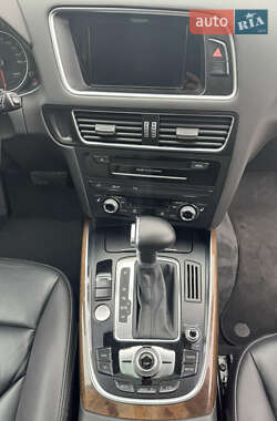 Внедорожник / Кроссовер Audi Q5 2015 в 