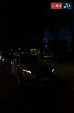 Внедорожник / Кроссовер Audi Q5 2009 в 