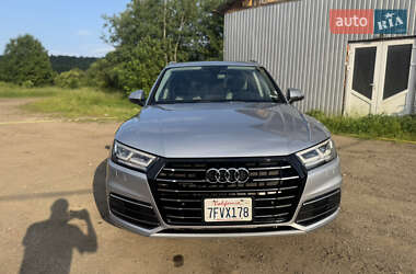Внедорожник / Кроссовер Audi Q5 2018 в 