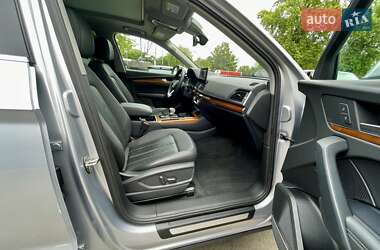 Внедорожник / Кроссовер Audi Q5 2022 в 