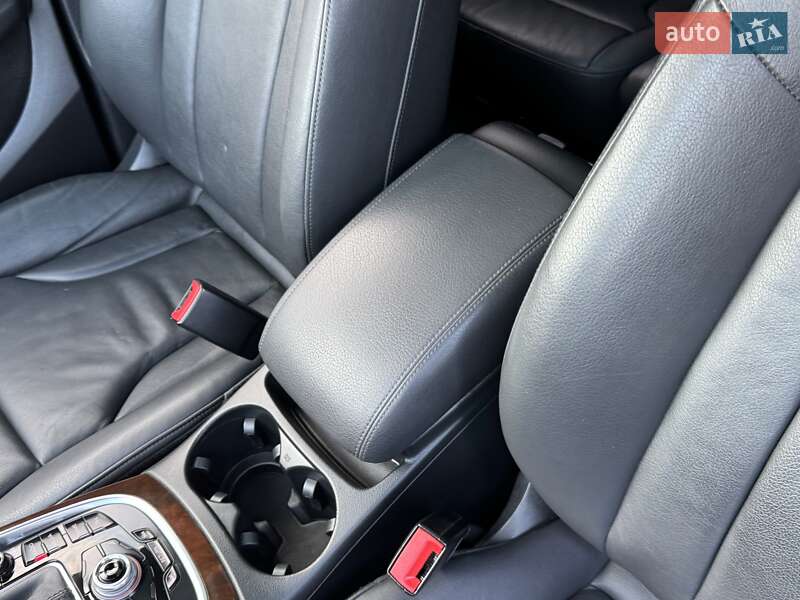 Внедорожник / Кроссовер Audi Q5 2012 в Луцке