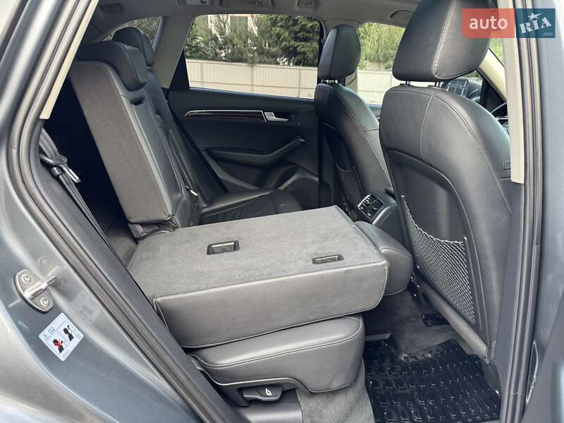 Внедорожник / Кроссовер Audi Q5 2012 в Луцке