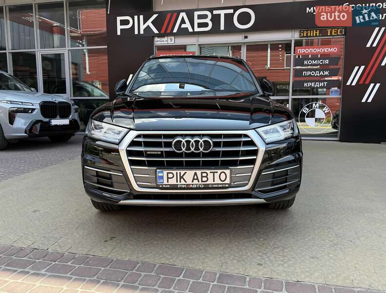 Позашляховик / Кросовер Audi Q5 2017 в Львові