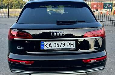 Внедорожник / Кроссовер Audi Q5 2021 в 