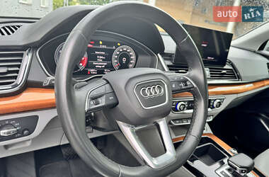 Внедорожник / Кроссовер Audi Q5 2021 в 
