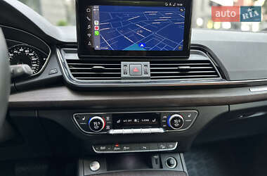 Внедорожник / Кроссовер Audi Q5 2021 в 